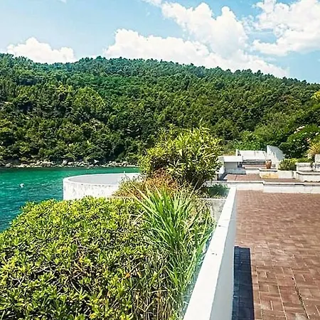 Prestigious Seafront Sassolini Italy Сasa de vacaciones Scauri (Lazio)